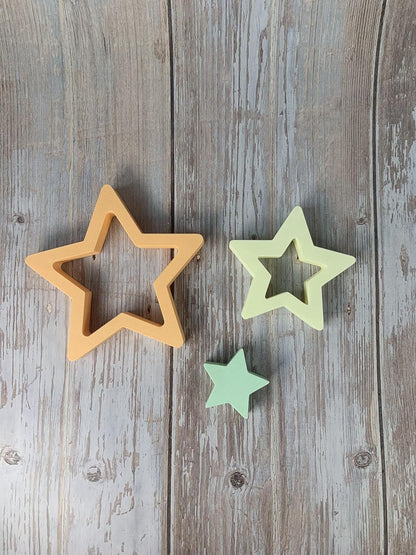 Arcoíris decorativo infantil personalizado con nombre | Regalo para recién nacidos, bautizo, baby shower, cumpleaños o mesa dulce | Estilo Montessori y nórdico | Para colgar o apoyar. (TONOS PASTEL)